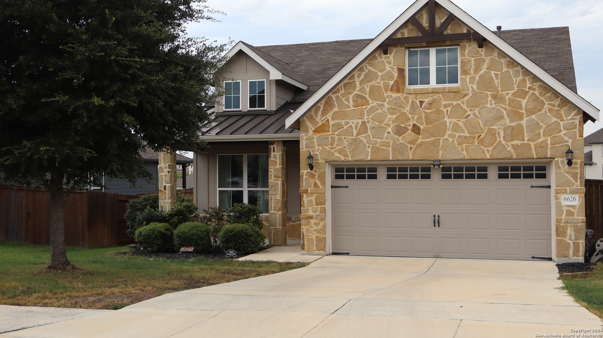 6626 Bowie Cove Schertz TX 78108