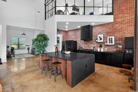 1247 Private Road 3702 San Antonio TX 78253