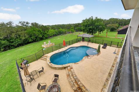 1247 Private Road 3702 San Antonio TX 78253