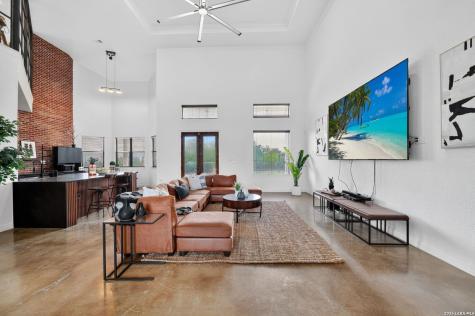 1247 Private Road 3702 San Antonio TX 78253