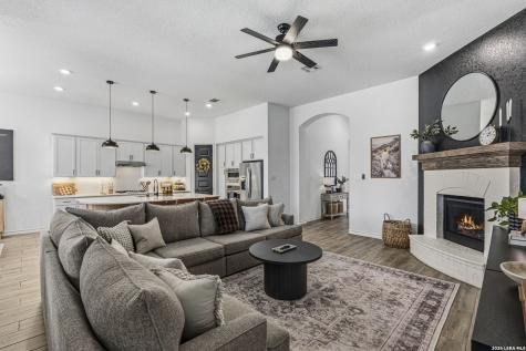 1629 Craftsman New Braunfels TX 78132