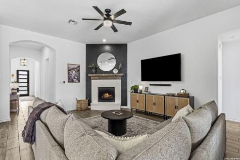 1629 Craftsman New Braunfels TX 78132
