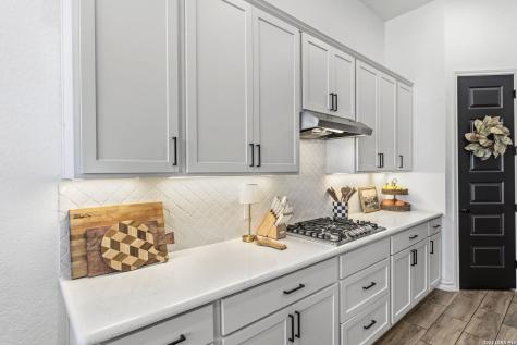 1629 Craftsman New Braunfels TX 78132