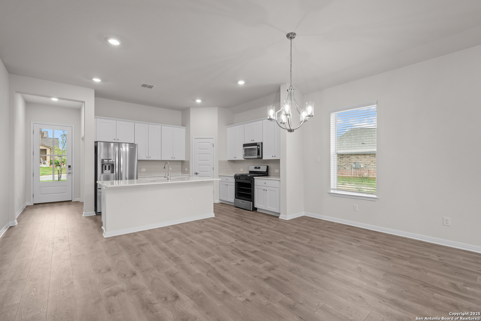6830 Comanche Post San Antonio TX 78233