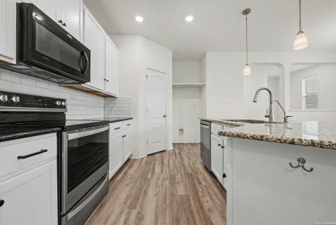 4568 Klein Meadows New Braunfels TX 78130