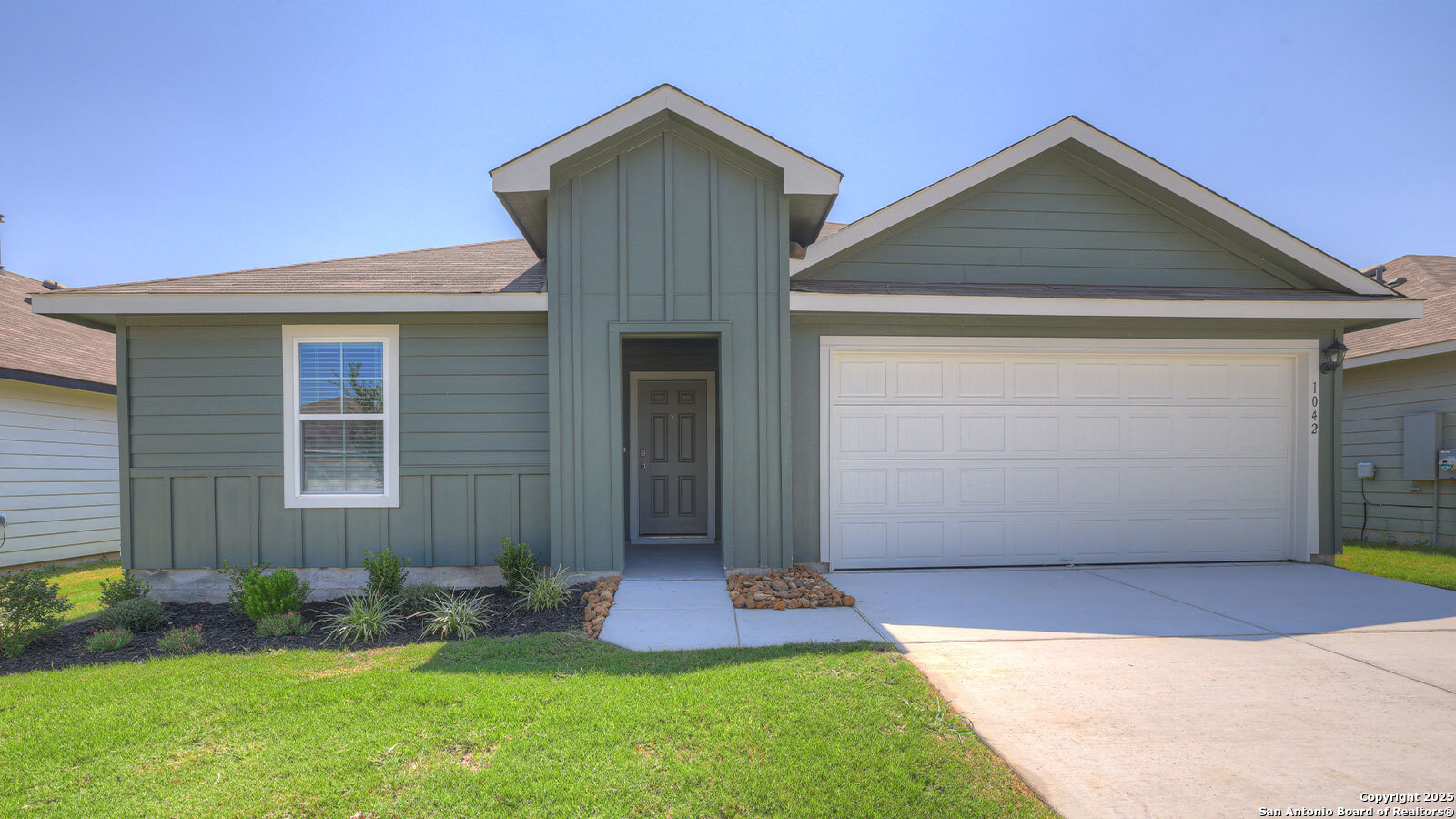 1042 Argonne Forest Seguin TX 78155