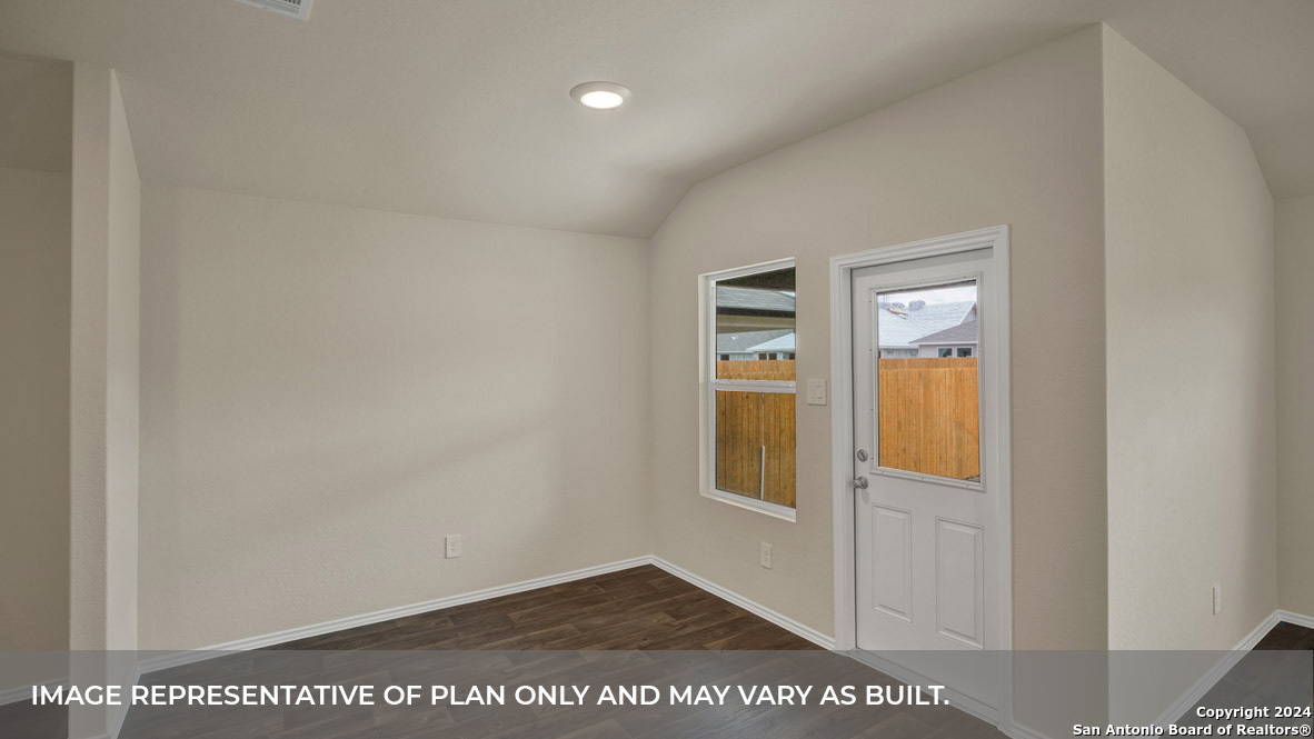 1042 Argonne Forest Seguin TX 78155