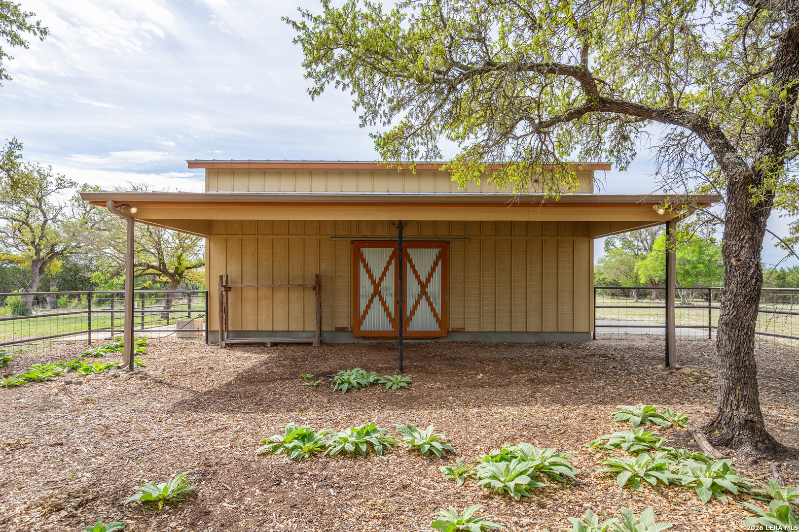 395 Bluff Creek Center Point TX 78010