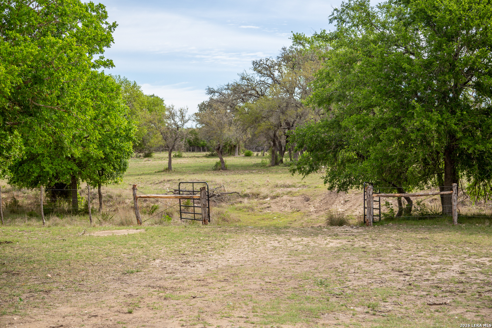 395 Bluff Creek Center Point TX 78010