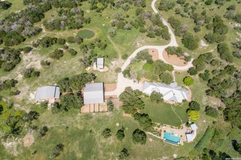395 Bluff Creek Center Point TX 78010