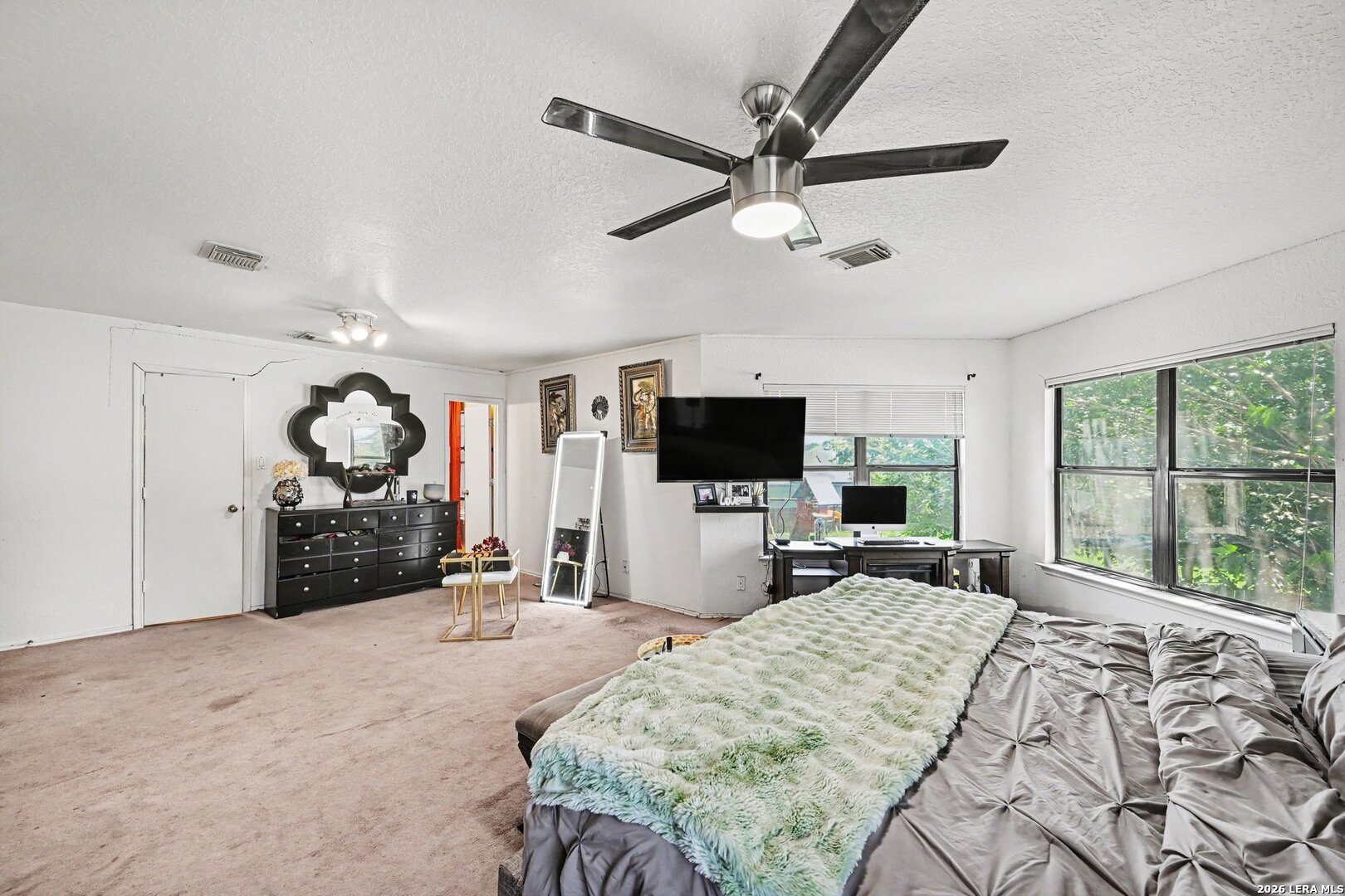 5153 Dagger Flats San Antonio TX 78244