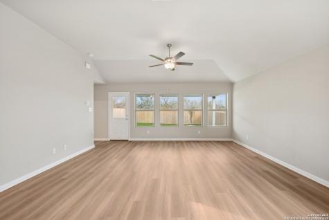 2825 Sun Bayou Seguin TX 78155