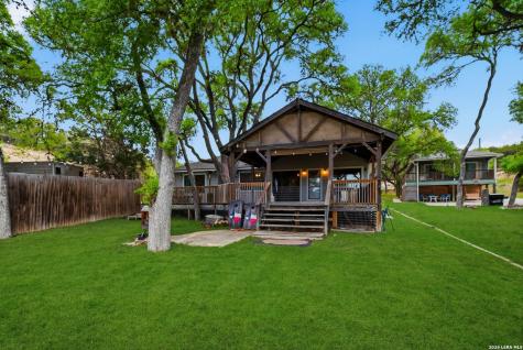 772 NW Pebble Beach Drive Lakehills TX 78063