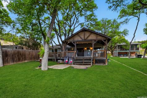 772 NW Pebble Beach Drive Lakehills TX 78063