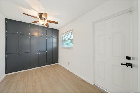 517 Balfour Drive Windcrest TX 78239