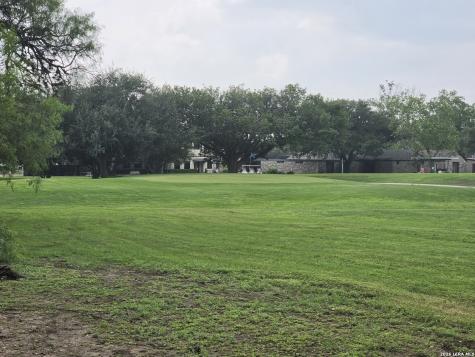517 Balfour Drive Windcrest TX 78239