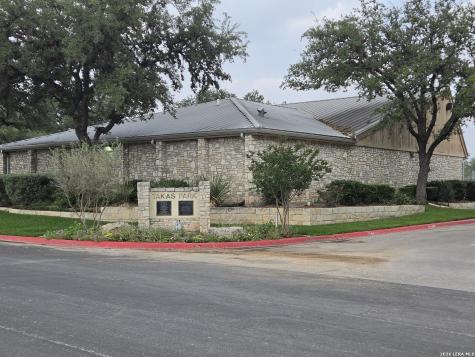 517 Balfour Drive Windcrest TX 78239