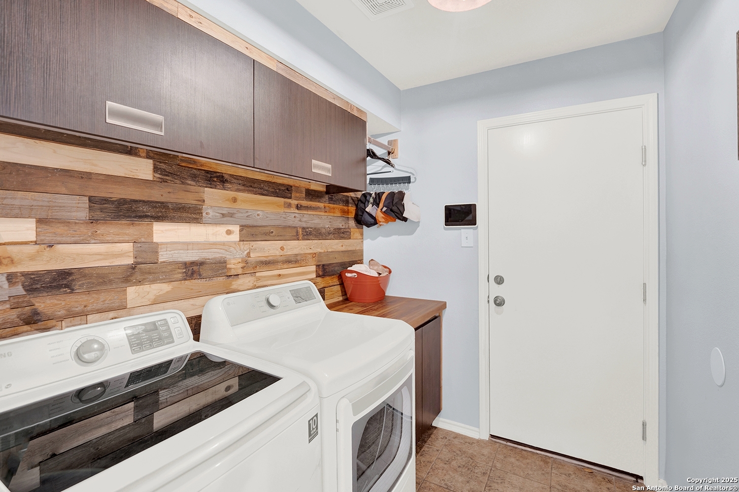 9951 Sandlet San Antonio TX 78254