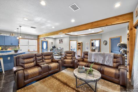 1081 English Hollow Bandera TX 78003