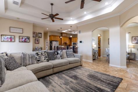 146 Lakeview Trace Three Rivers TX 78071