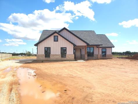 7406 Maverick Heights Somerset TX 78069