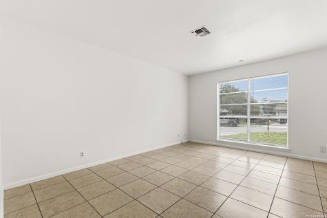2911 Eagle Ridge San Antonio TX 78228