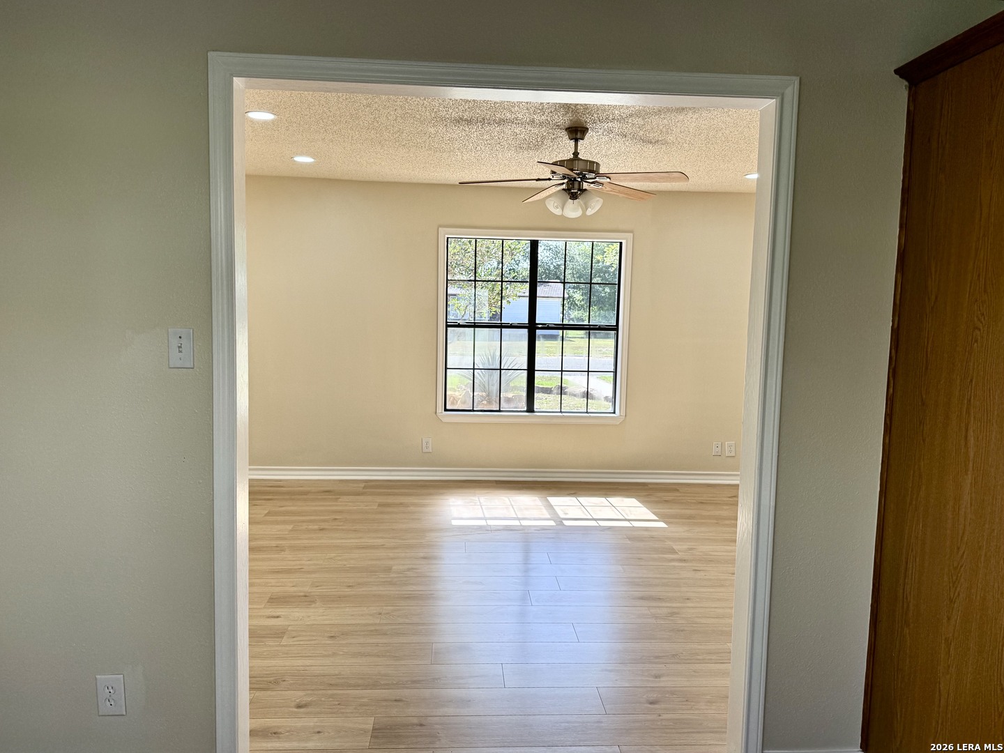 512 S Park Karnes City TX 78118