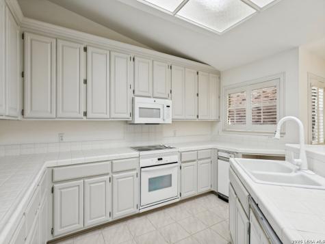 28 Campden Circle San Antonio TX 78218