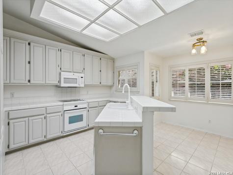 28 Campden Circle San Antonio TX 78218