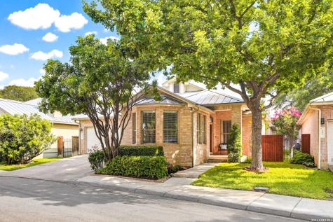 25 Stoneleigh Way San Antonio TX 78218