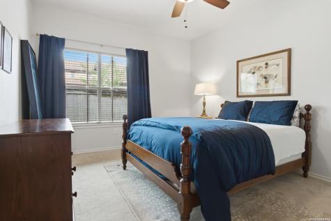 25 Stoneleigh Way San Antonio TX 78218