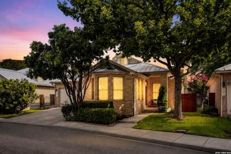 25 Stoneleigh Way San Antonio TX 78218