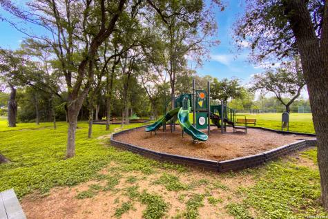 25 Stoneleigh Way San Antonio TX 78218