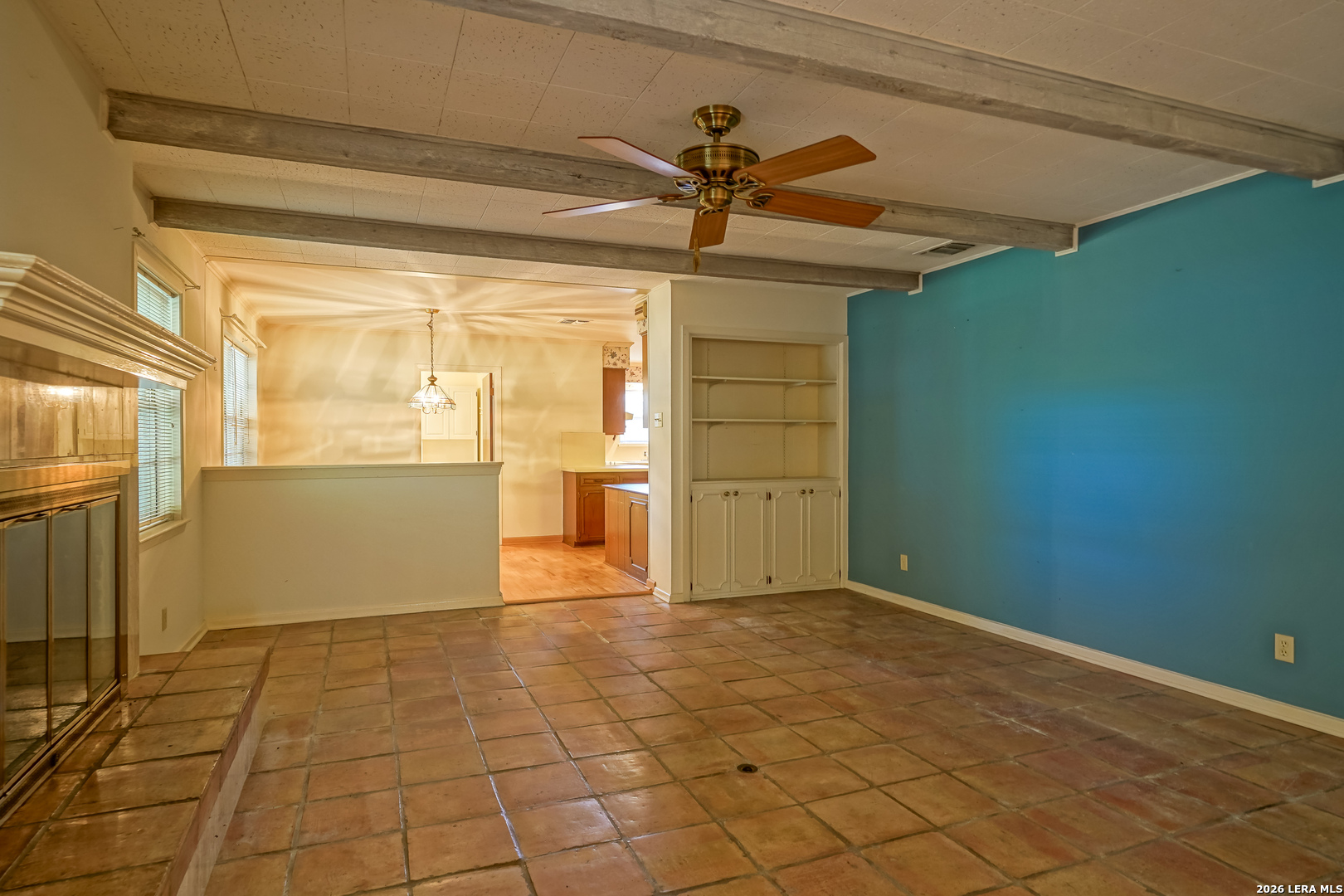 5645 Parkcrest Drive Windcrest TX 78239