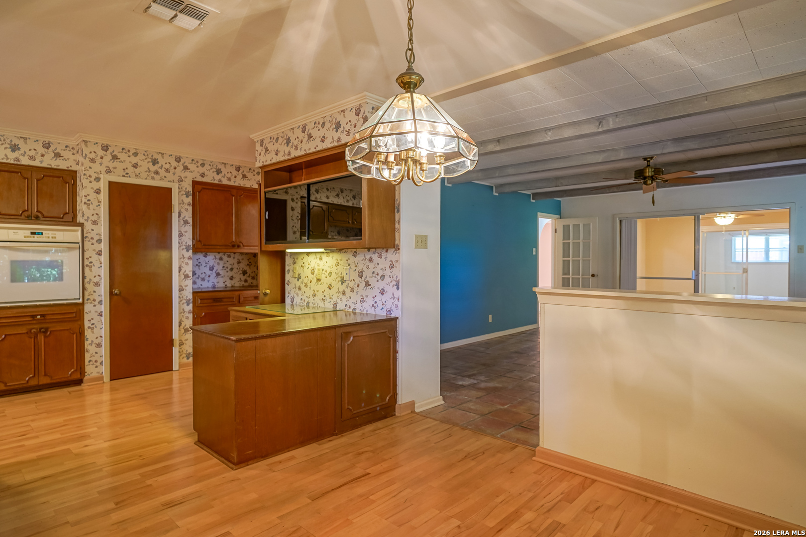 5645 Parkcrest Drive Windcrest TX 78239