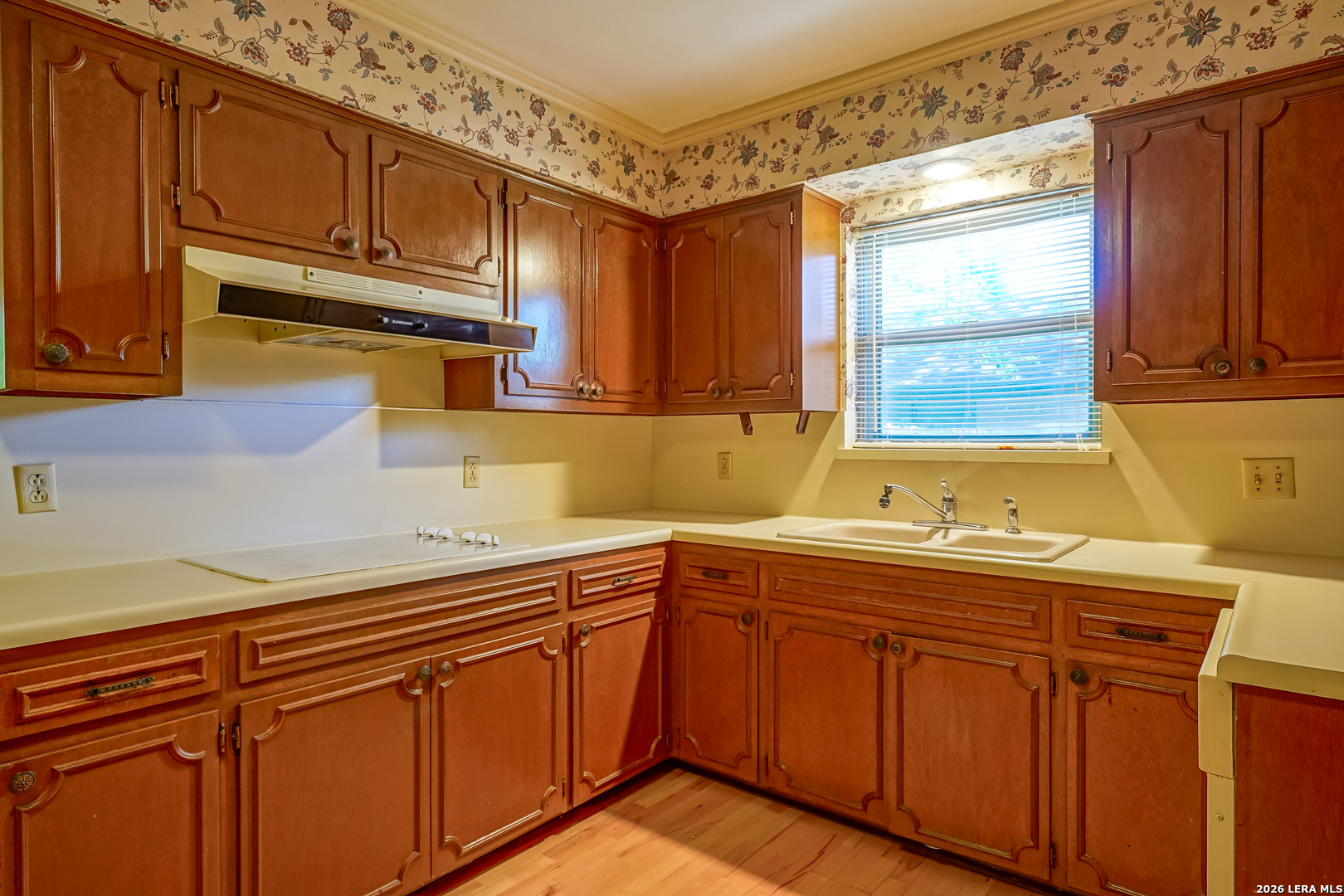 5645 Parkcrest Drive Windcrest TX 78239