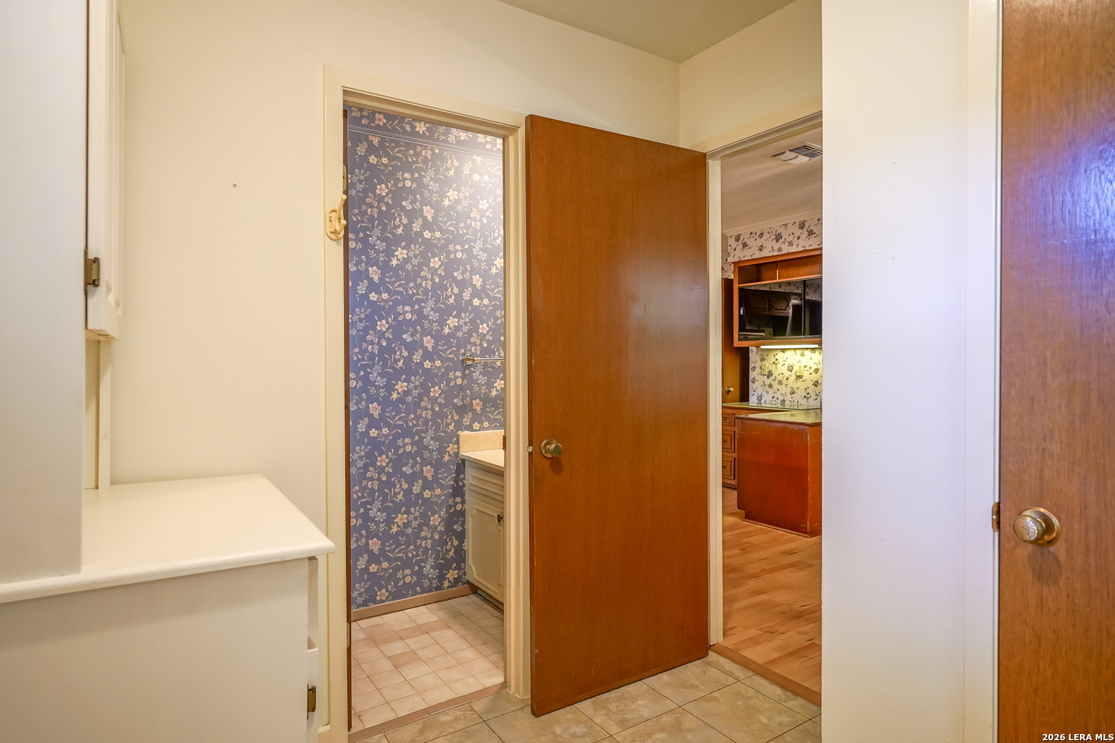 5645 Parkcrest Drive Windcrest TX 78239