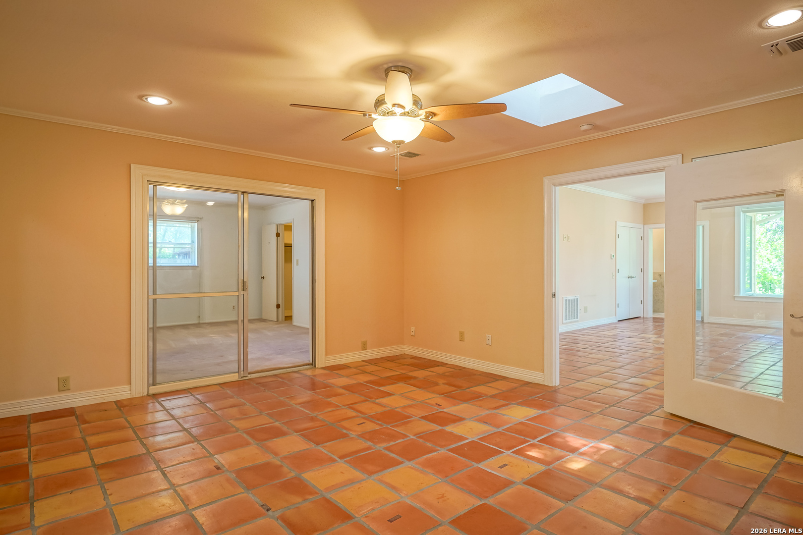 5645 Parkcrest Drive Windcrest TX 78239