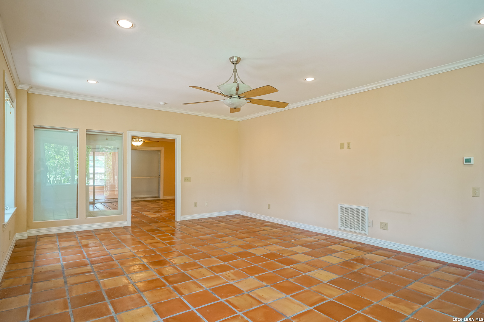 5645 Parkcrest Drive Windcrest TX 78239