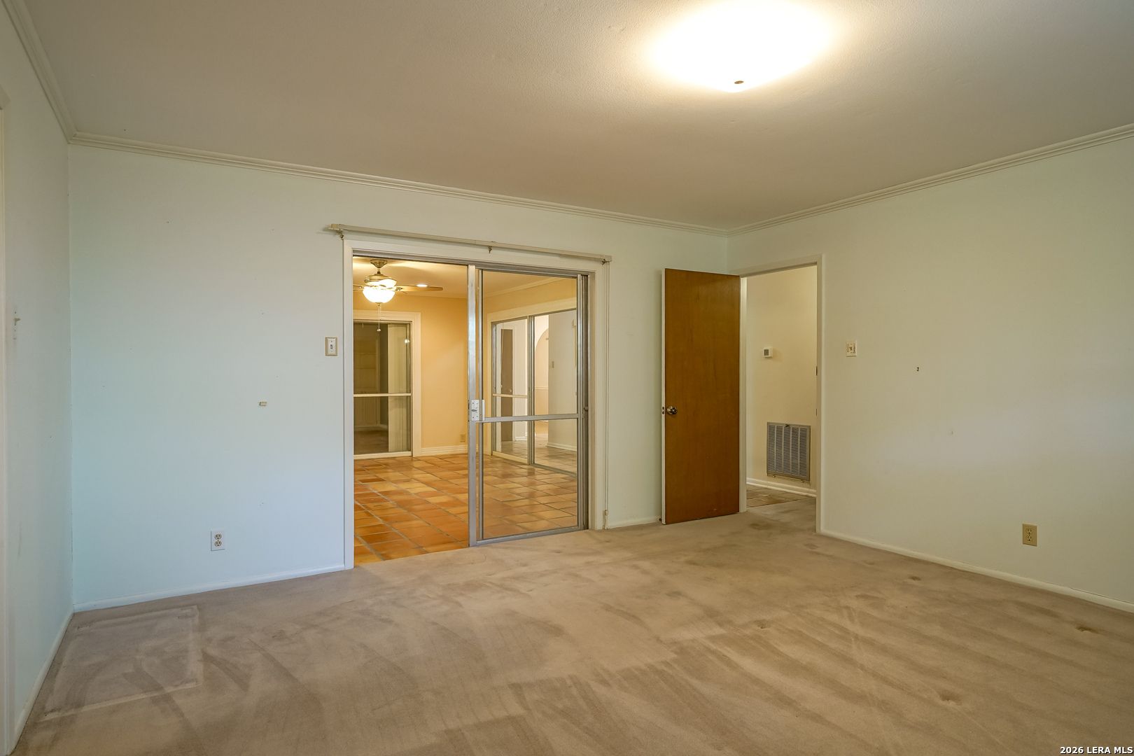 5645 Parkcrest Drive Windcrest TX 78239