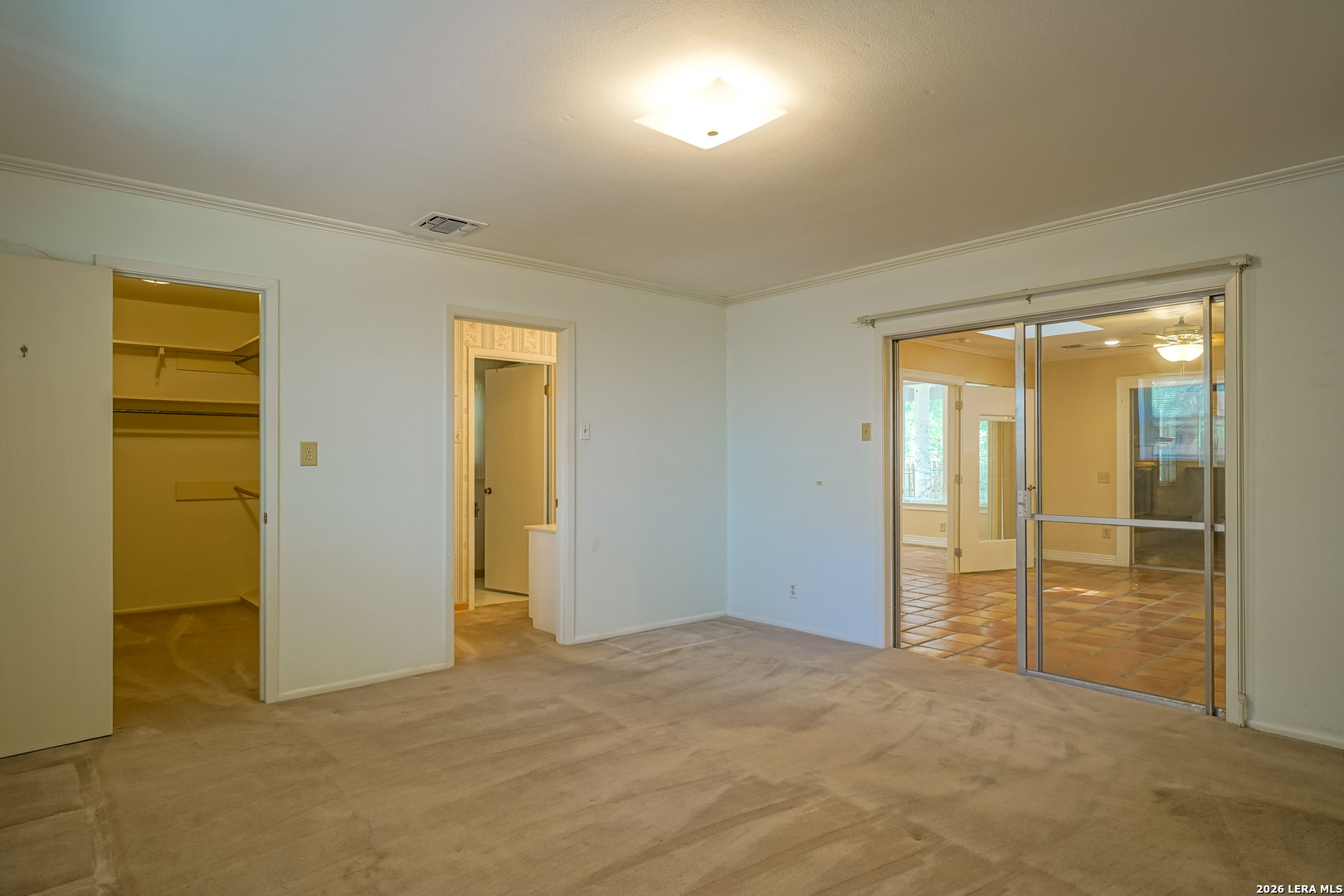 5645 Parkcrest Drive Windcrest TX 78239