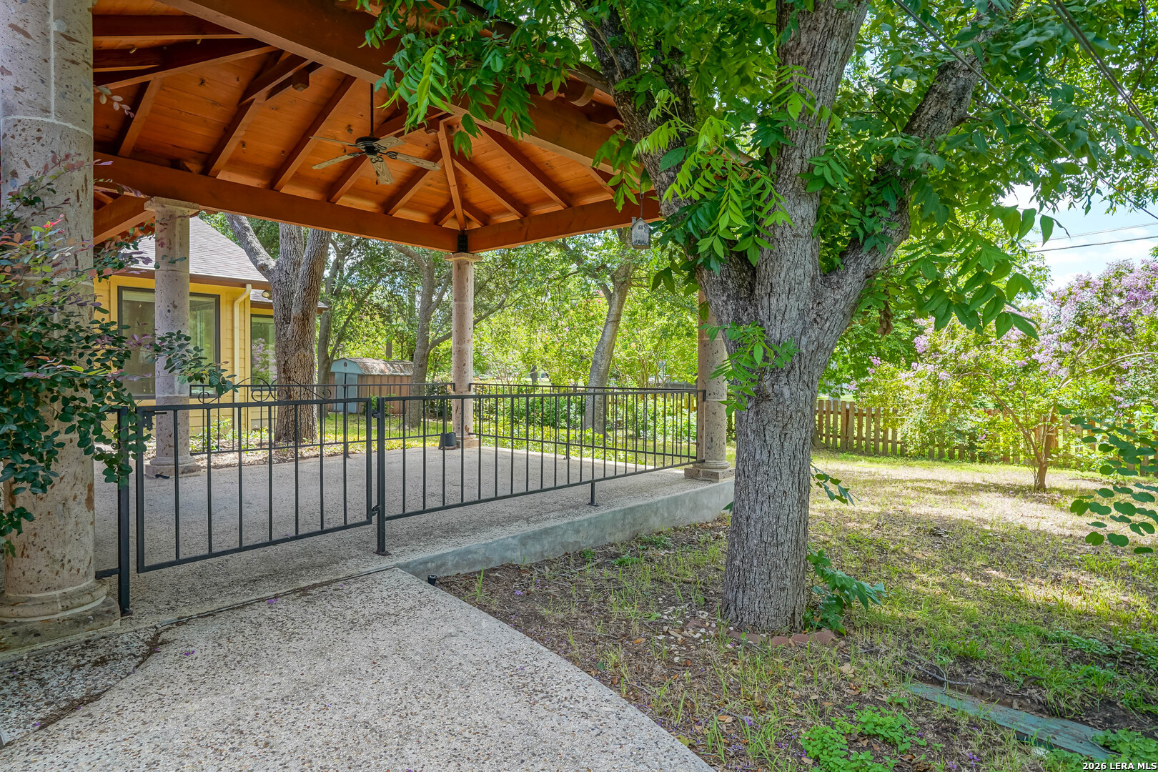 5645 Parkcrest Drive Windcrest TX 78239
