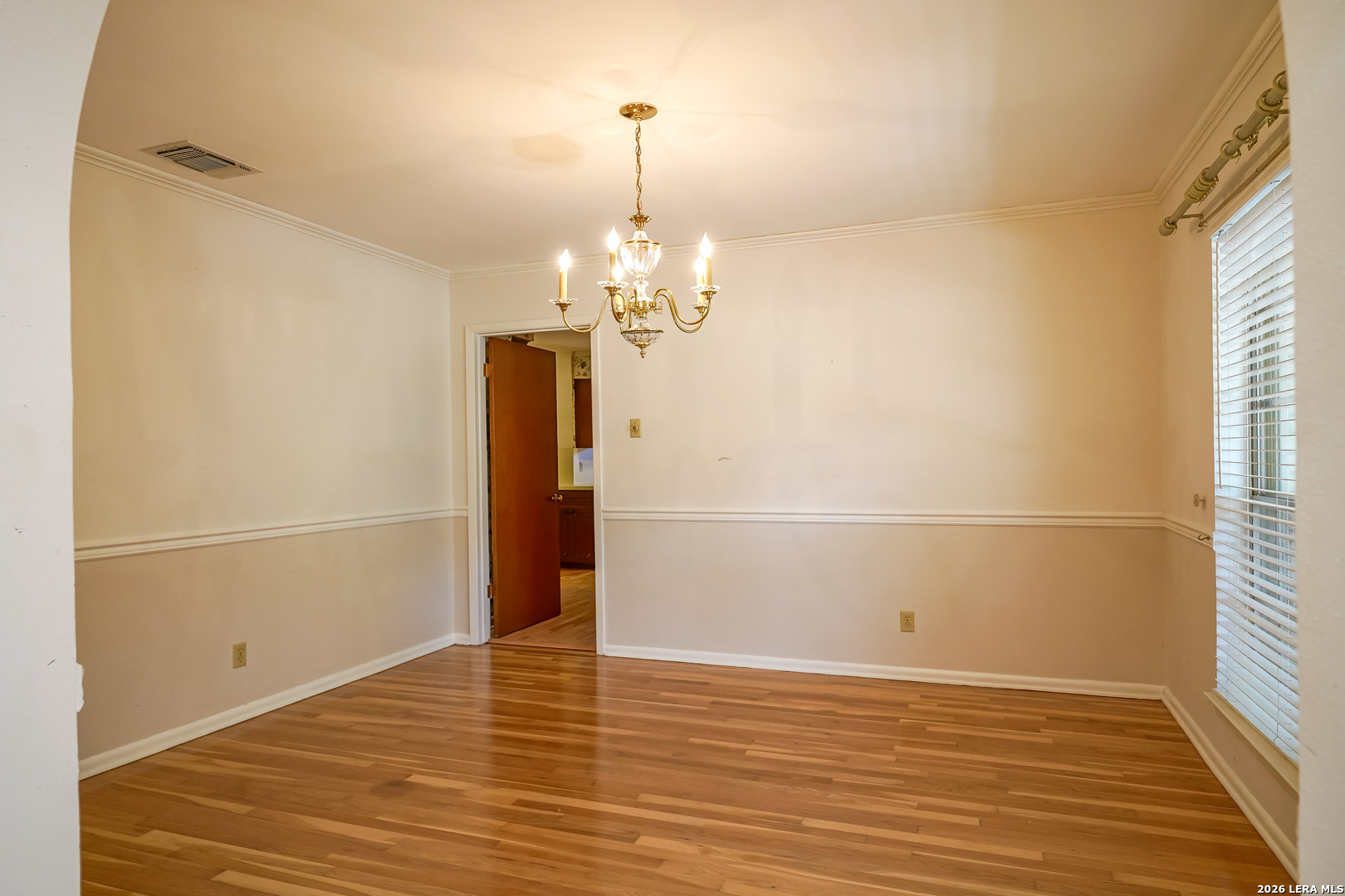 5645 Parkcrest Drive Windcrest TX 78239