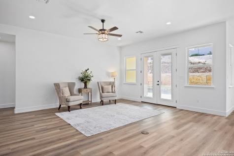 2108 Athens Avenue Kerrville TX 78028