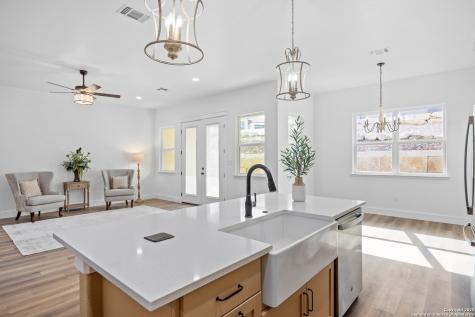 2108 Athens Avenue Kerrville TX 78028