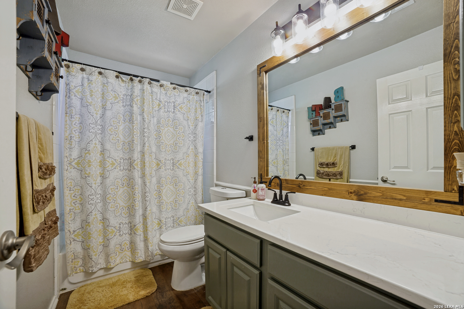 106 Coopers Hawk San Antonio TX 78253