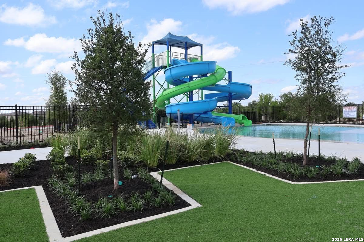 106 Coopers Hawk San Antonio TX 78253