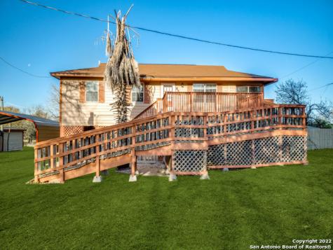 430 Forest Oaks Drive Somerset TX 78069