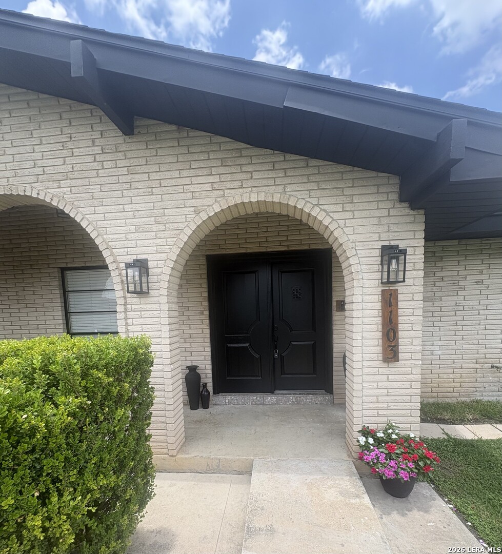 1103 Shadwell Drive San Antonio TX 78228
