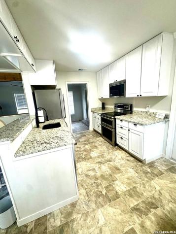 1103 Shadwell Drive San Antonio TX 78228